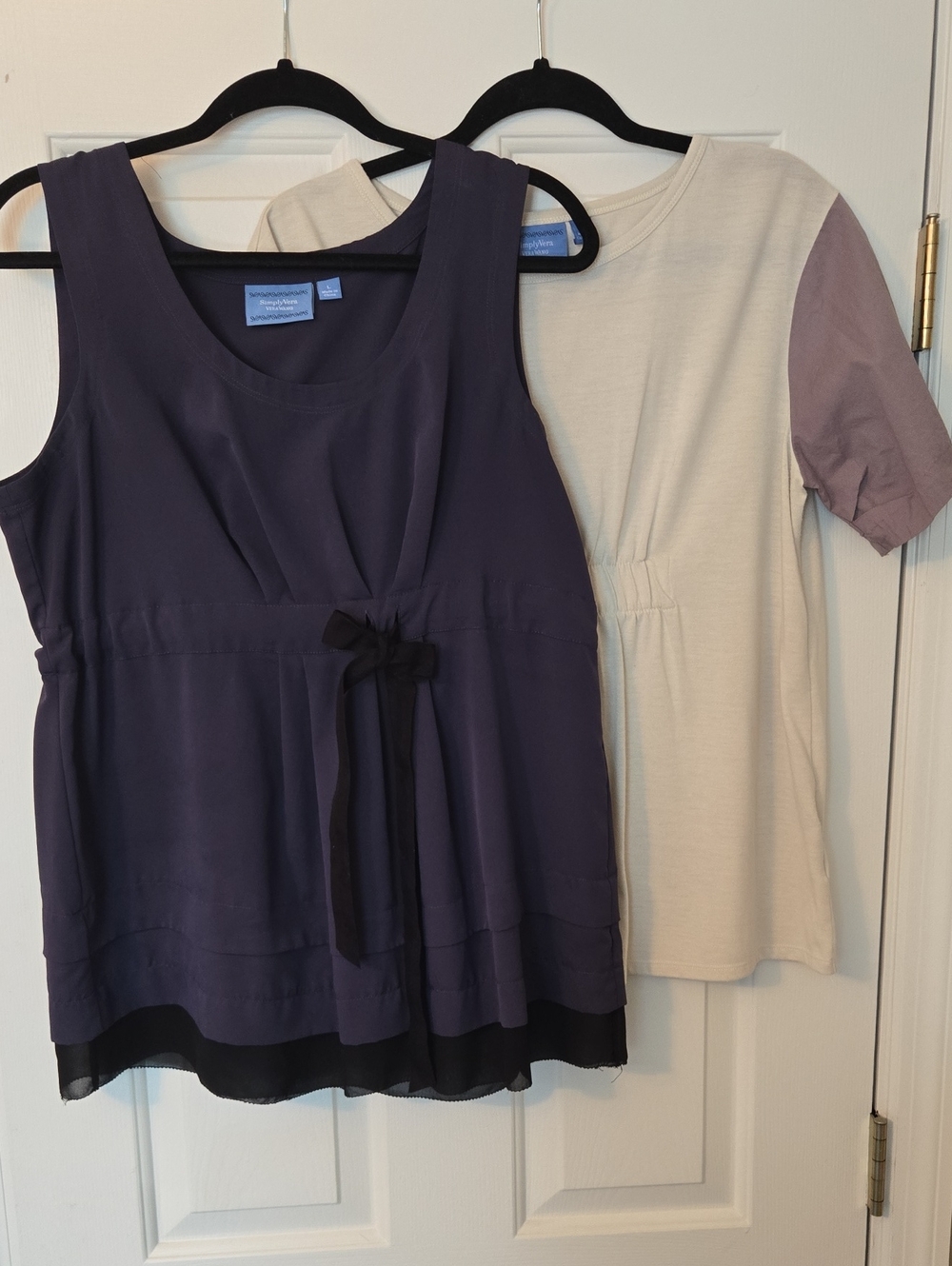 2 Simply Vera Vera Wang Tops Size Large